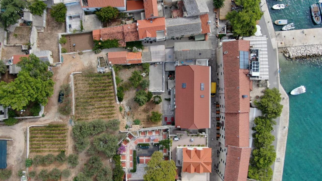 Apartman Lena Centar Bol Exterior foto